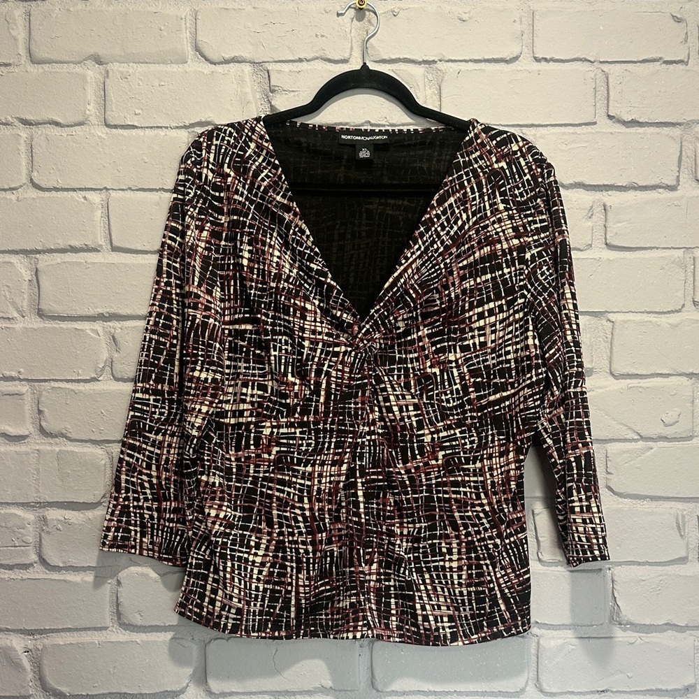 NWOT Norton McNaughton Black and Red Top size XL